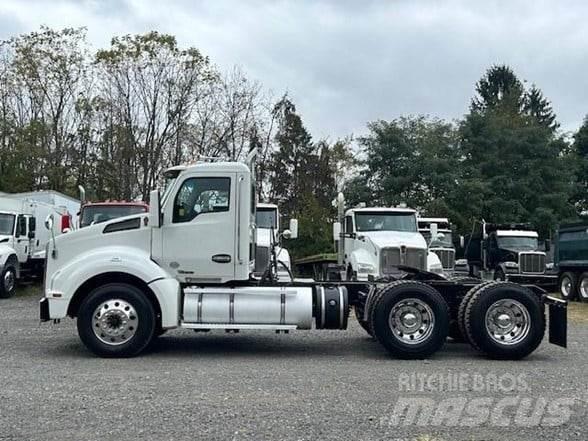 Kenworth T880 Trekkers
