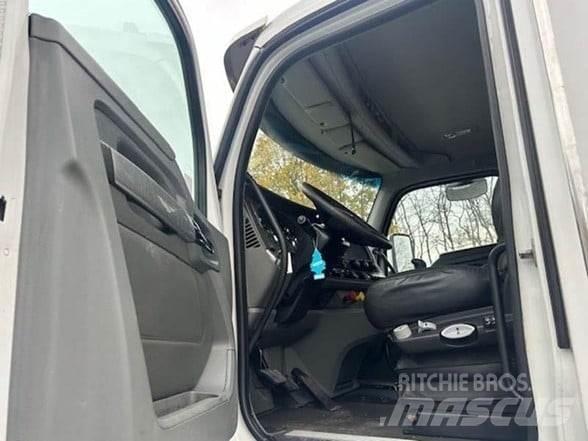 Kenworth T880 Trekkers