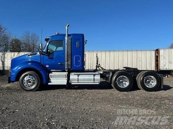 Kenworth T880 Trekkers