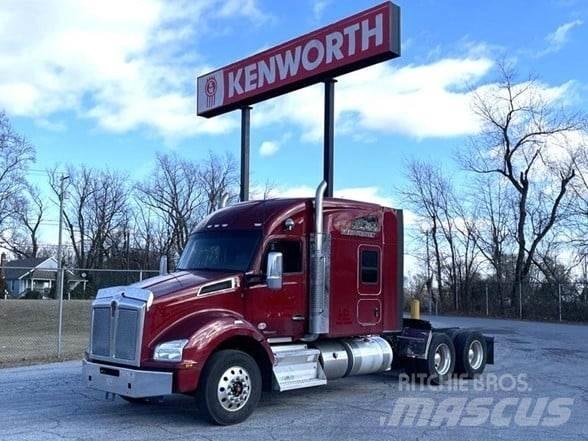 Kenworth T880 Trekkers