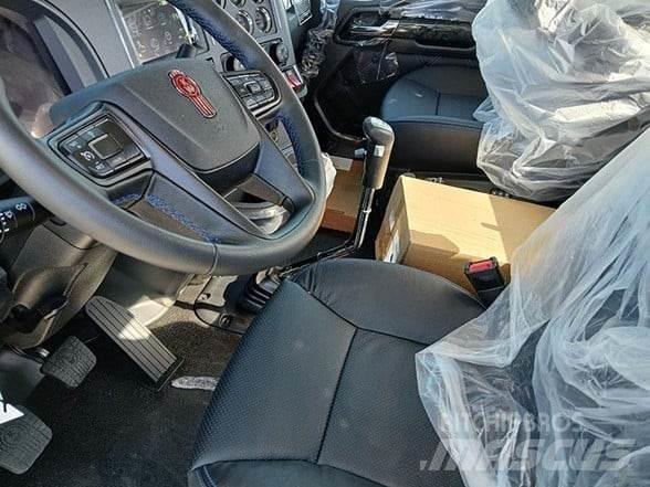 Kenworth W990 Trekkers