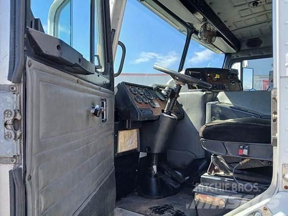 Peterbilt 320 Vuilniswagens