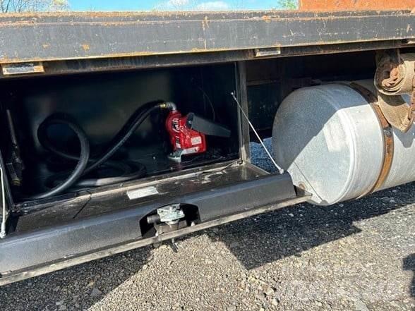 Peterbilt 330 Platte bakwagens