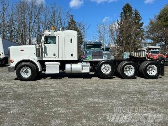 Peterbilt 367 Trekkers