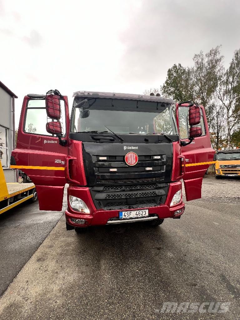 Tatra T158 Platte bakwagens