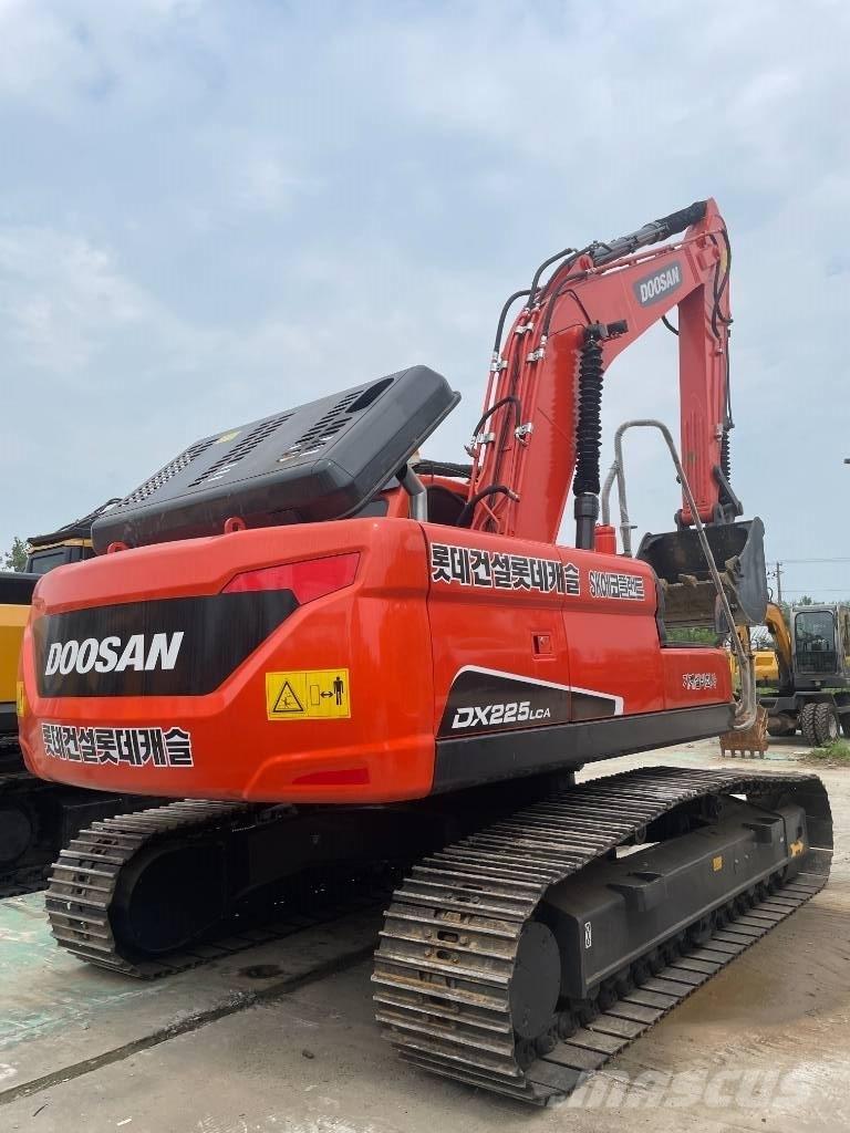 Doosan DX 225 LC Rupsgraafmachines