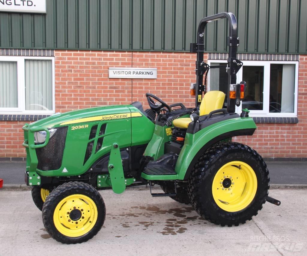 John Deere 2036 R Tractoren