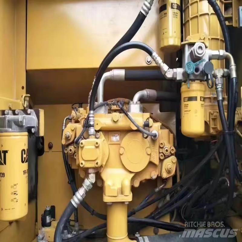 CAT 325 D Rupsgraafmachines