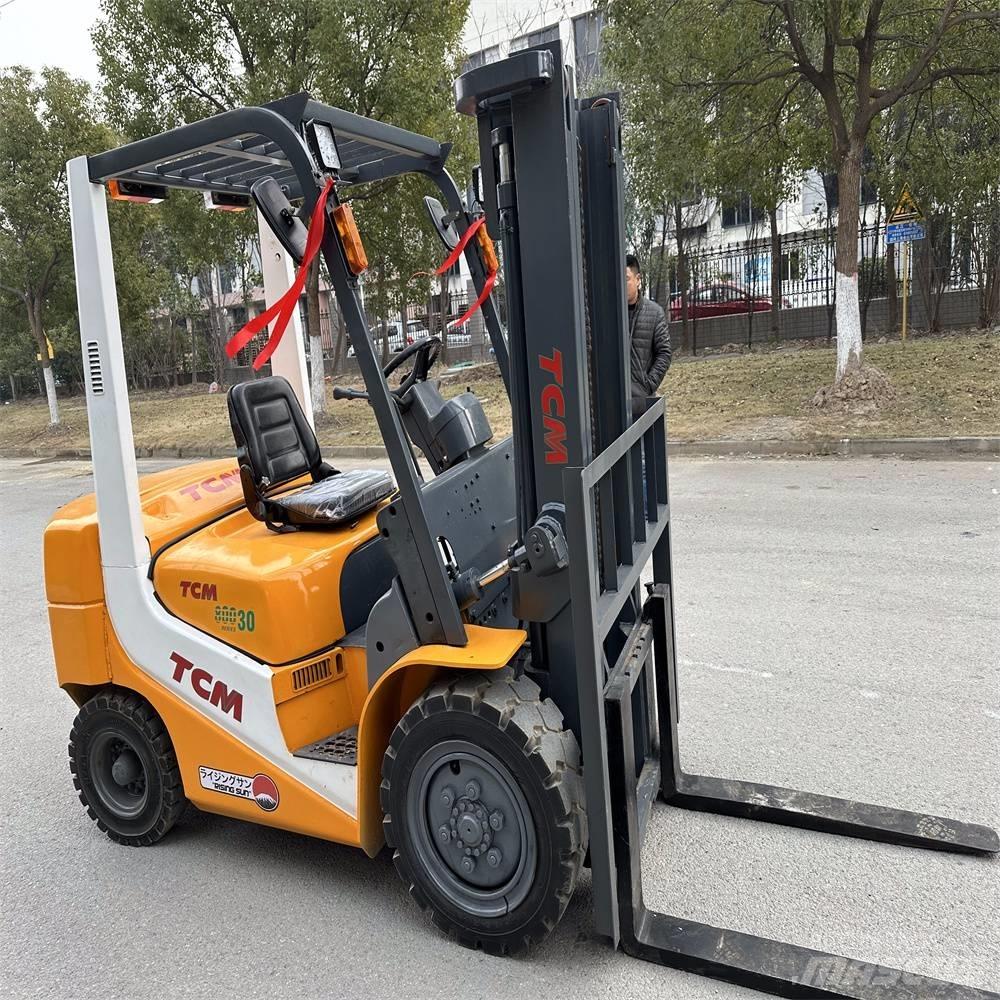 TCM FD30ZT Diesel heftrucks