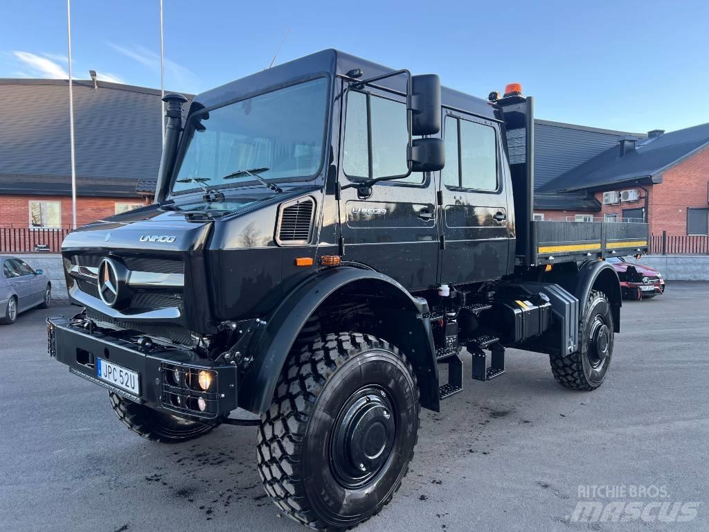 Mercedes-Benz Unimog Platte bakwagens