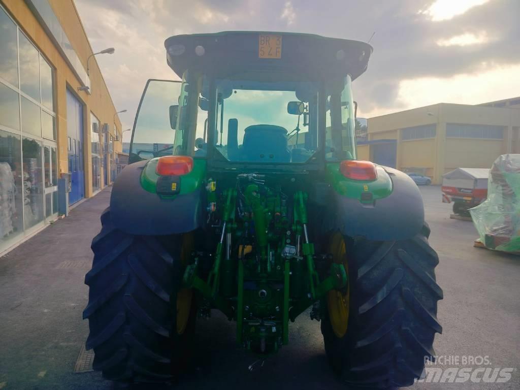 John Deere 5100R Tractoren