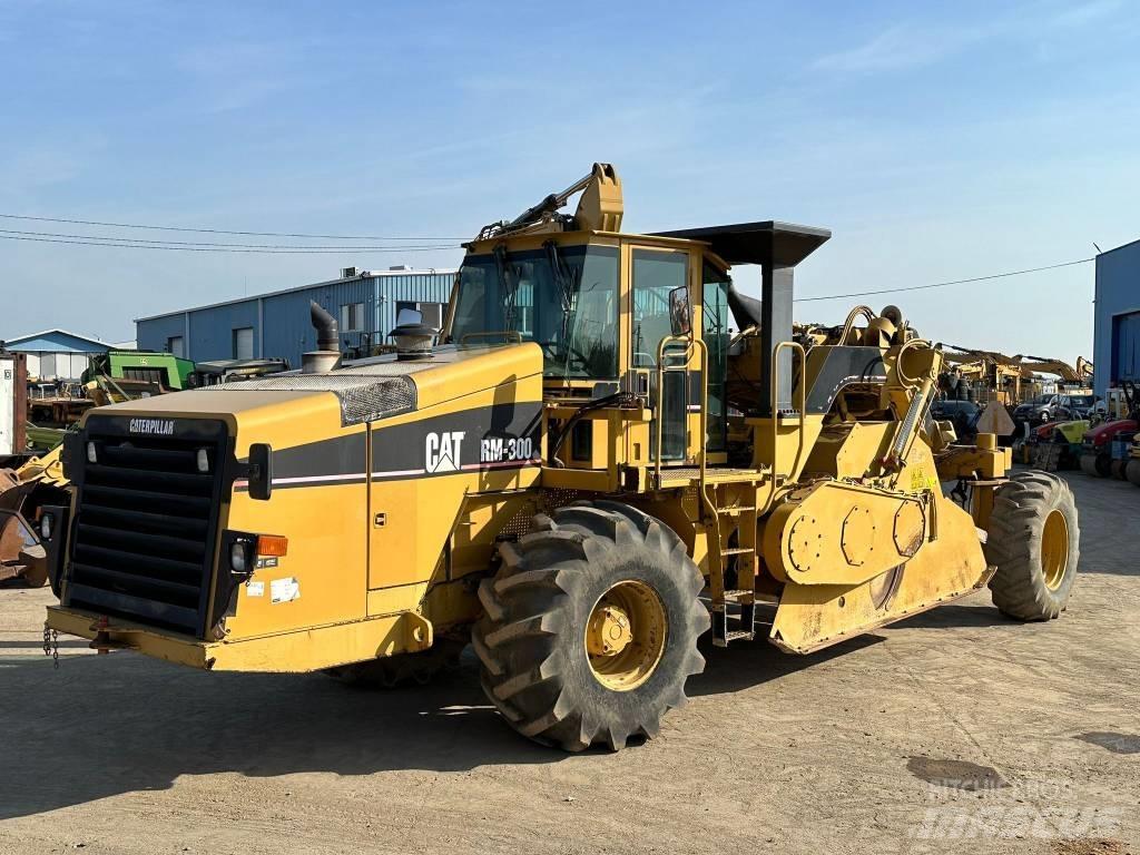 CAT RM 300 Asfalt recyclers