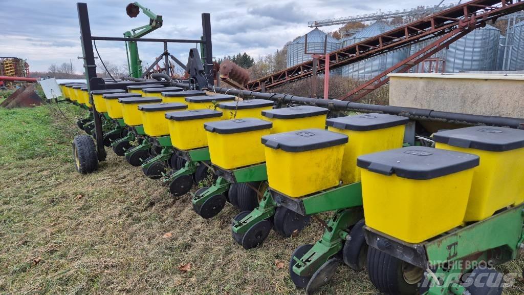 John Deere 1760 Plantmachines