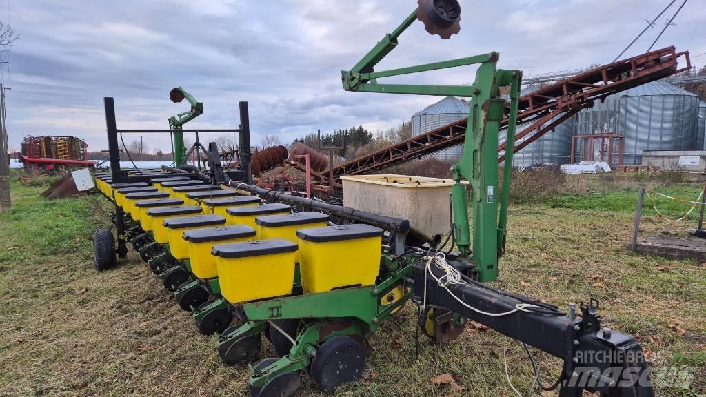 John Deere 1760 Plantmachines