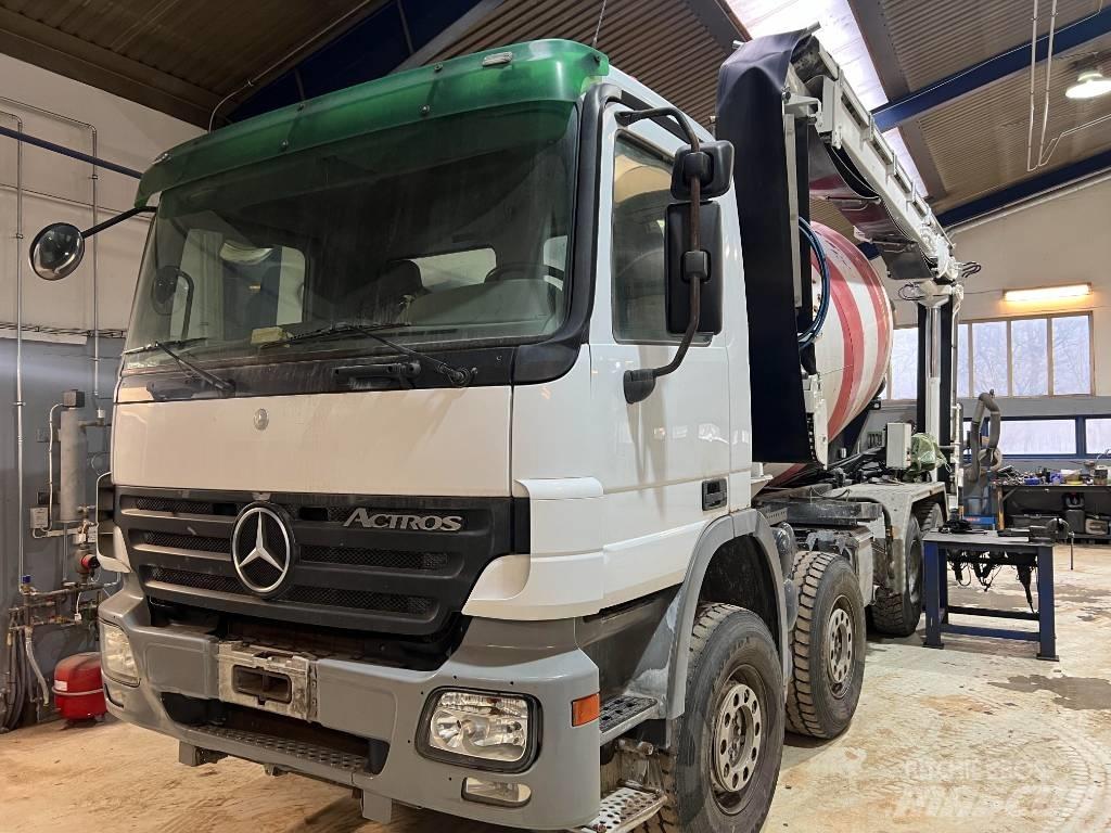 Mercedes-Benz 3244 Betonmixers en pompen