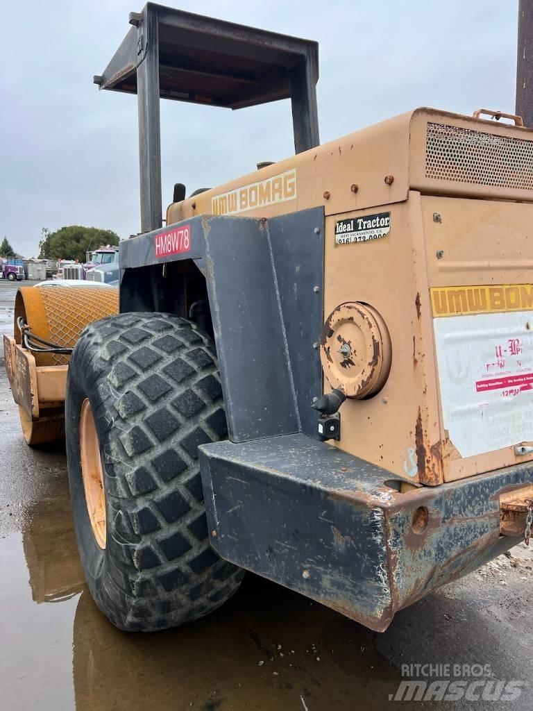 Bomag BW212D-2 Trilrolwalsen