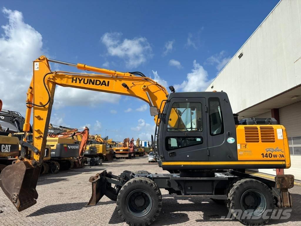 Hyundai 140W-7A Wielgraafmachines