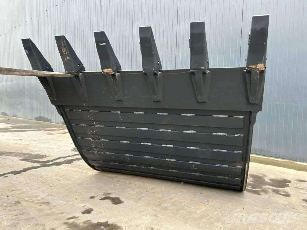 Hitachi ZX220 - 1.40m Bakken