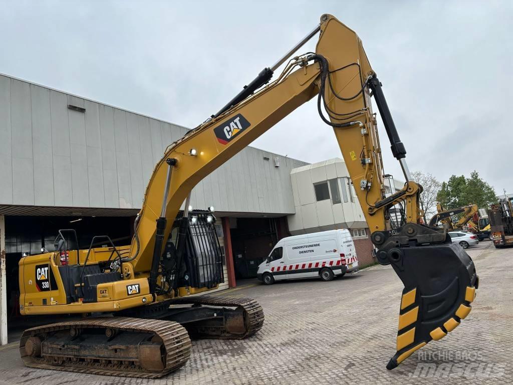 CAT 330 Rupsgraafmachines