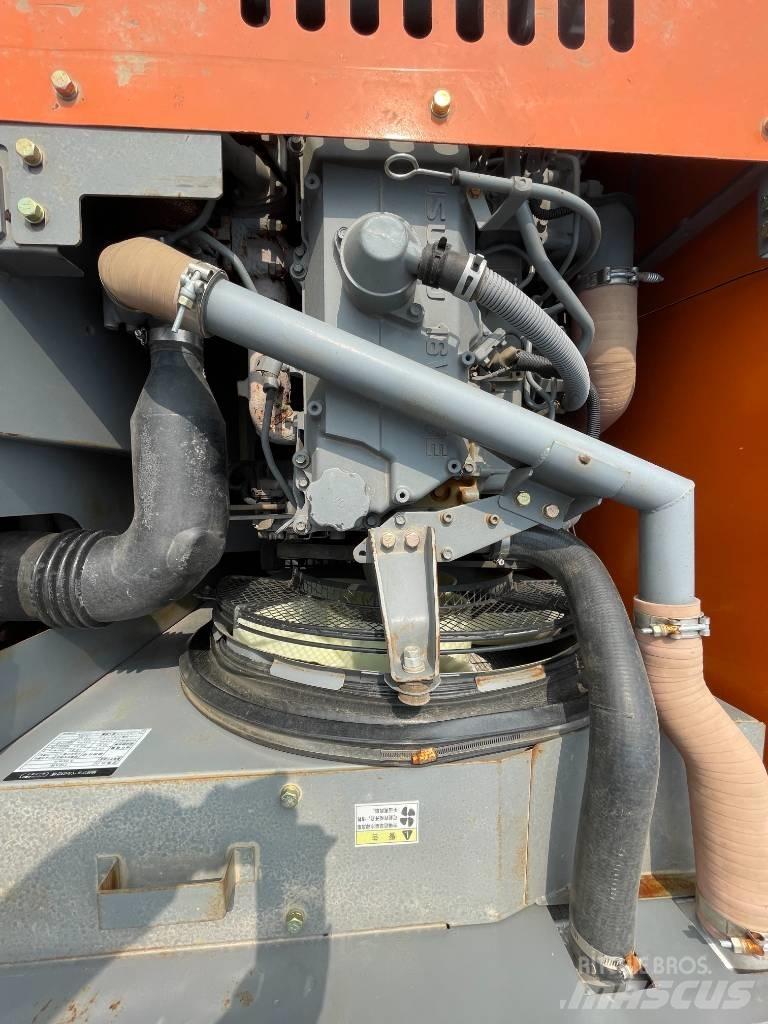 Hitachi ZX 200 Rupsgraafmachines