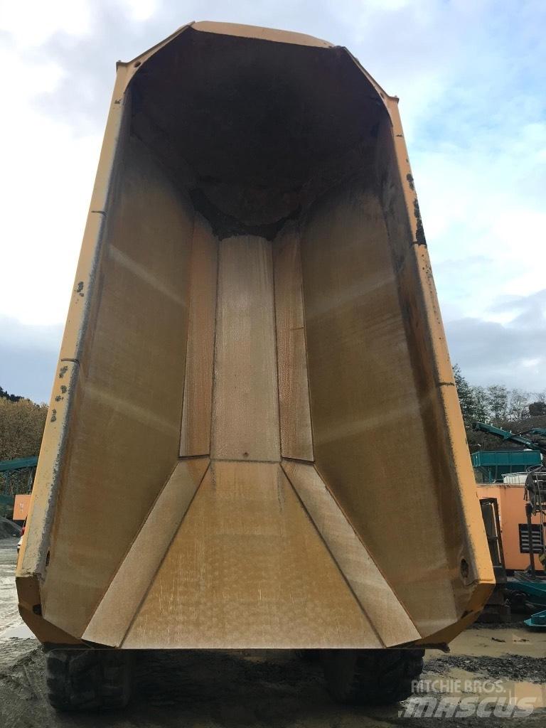 Bell B 30 E Knik dumptrucks