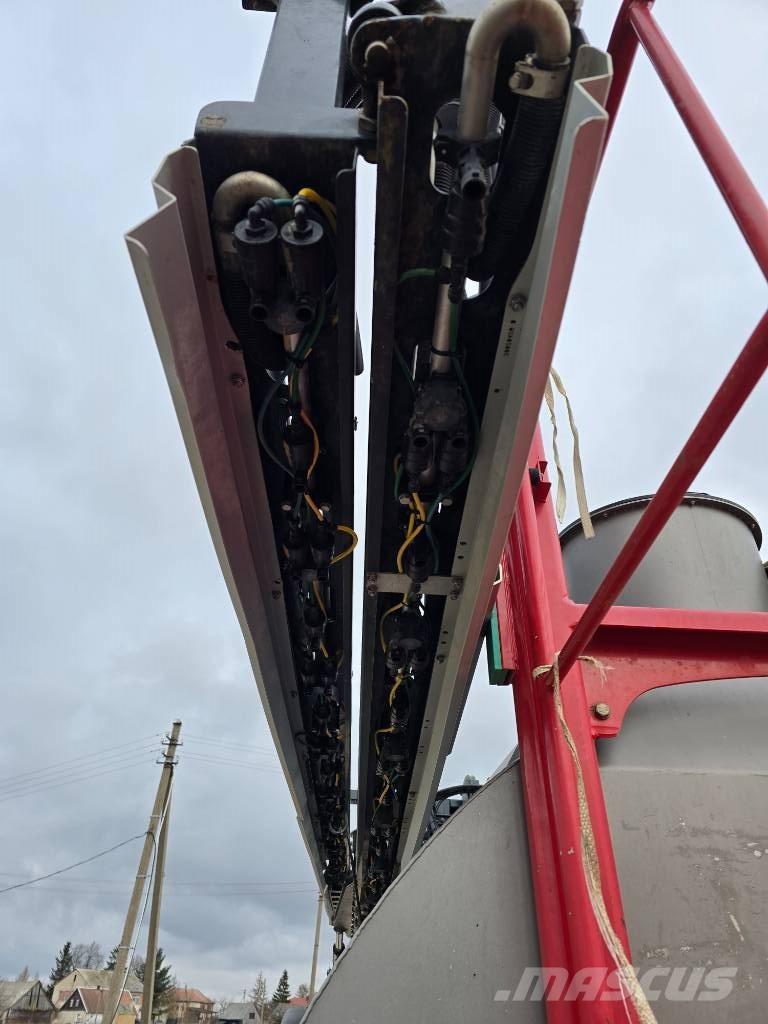 Horsch Leeb GS 6000 Getrokken spuitmachines