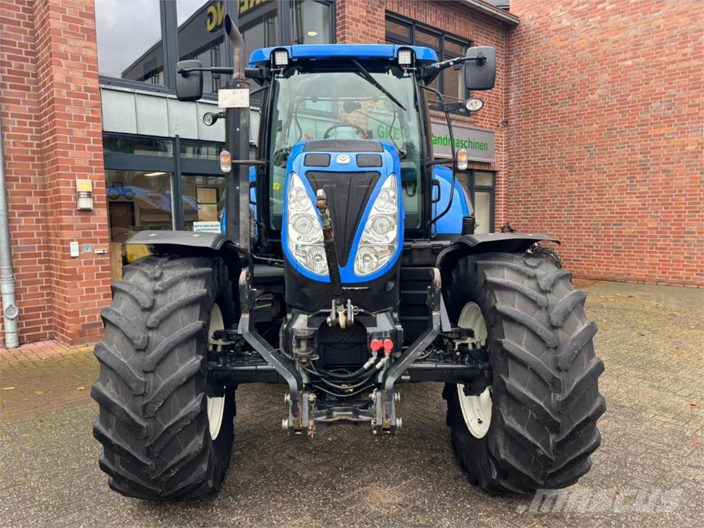New Holland T6090 Tractoren