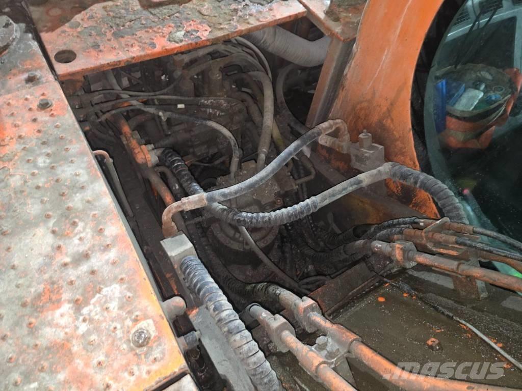 Doosan DX 210 W Wielgraafmachines