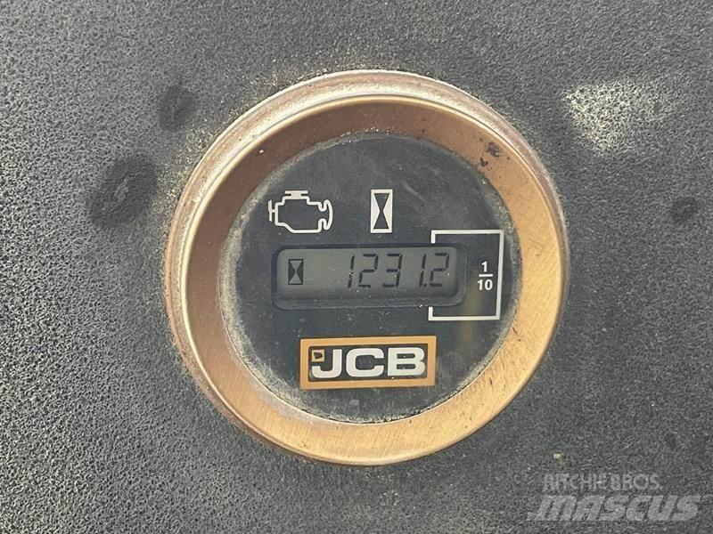 JCB 15 C - 1 Minigraafmachines < 7t