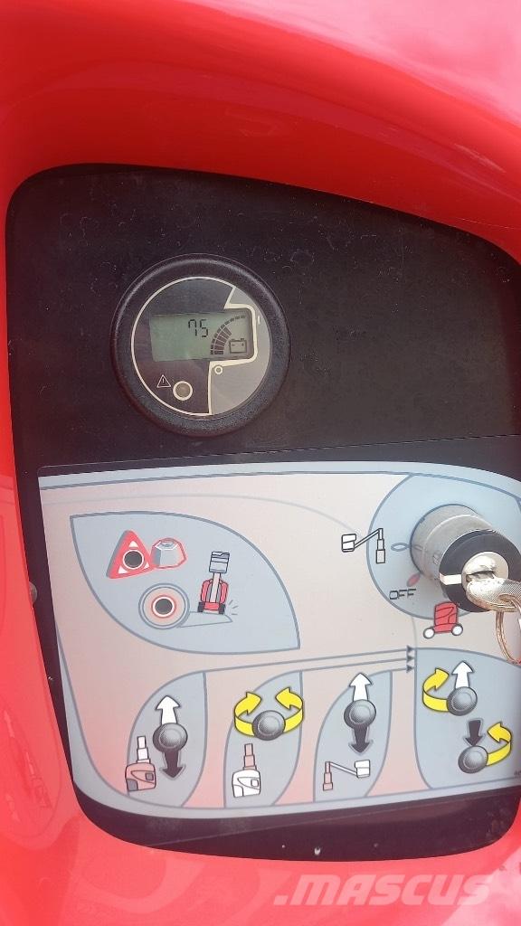 Manitou 100 VJR Personenliften en invalideliften