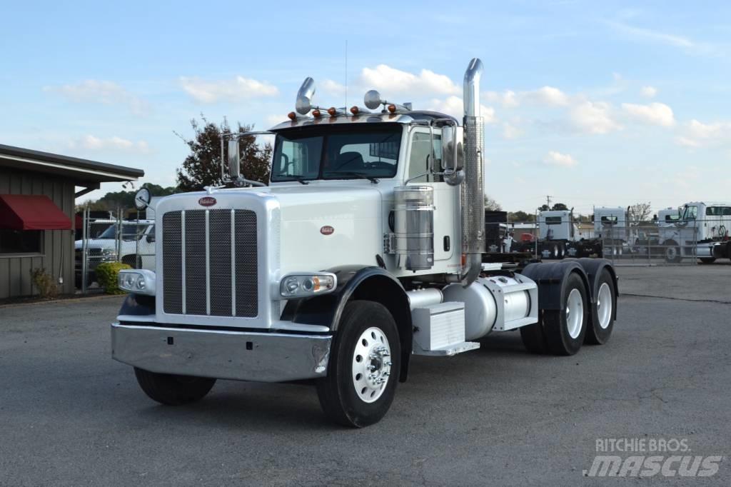 Peterbilt 389 Trekkers