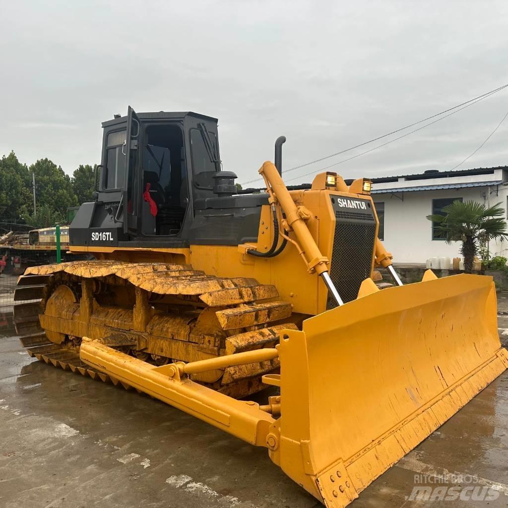 Shantui SD16 Rupsdozers
