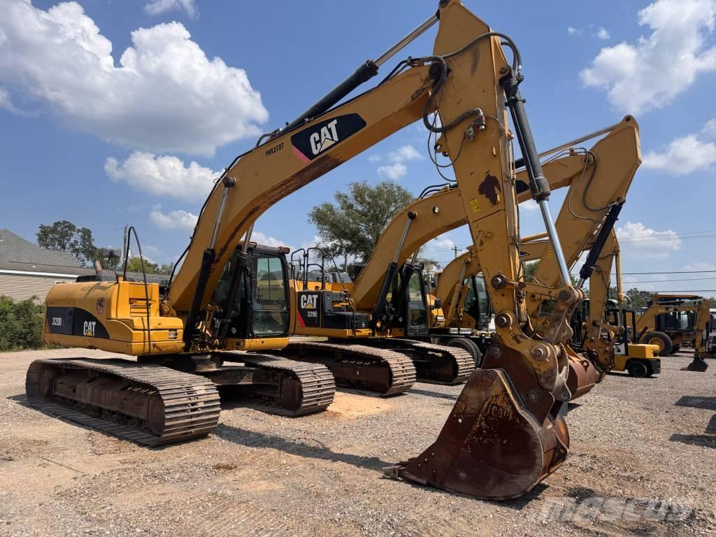 CAT 320 D L Rupsgraafmachines