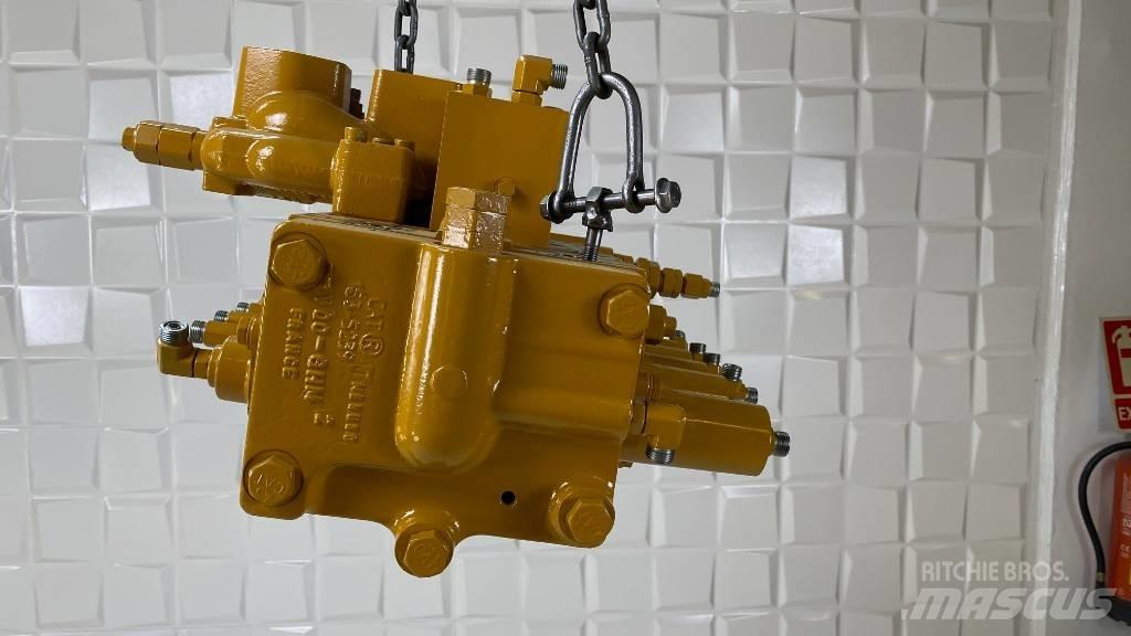 CAT 330 D Main Valve Hydraulics