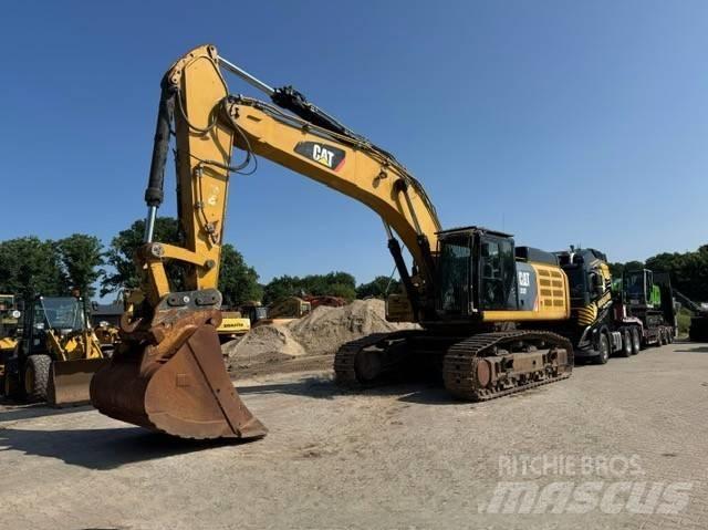 CAT 352 F Rupsgraafmachines