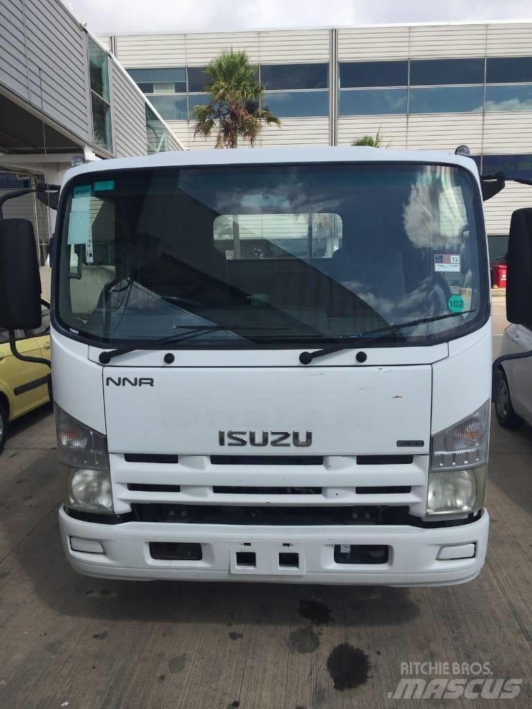 Isuzu TSU Speciale containers