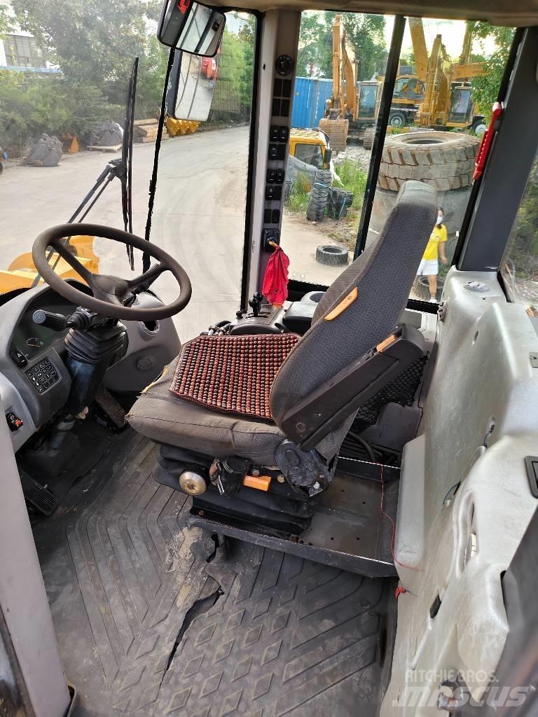 Volvo L 120 Wielladers