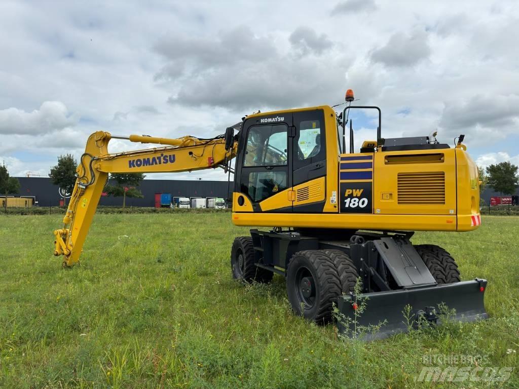 Komatsu PW180-11E0 Wielgraafmachines