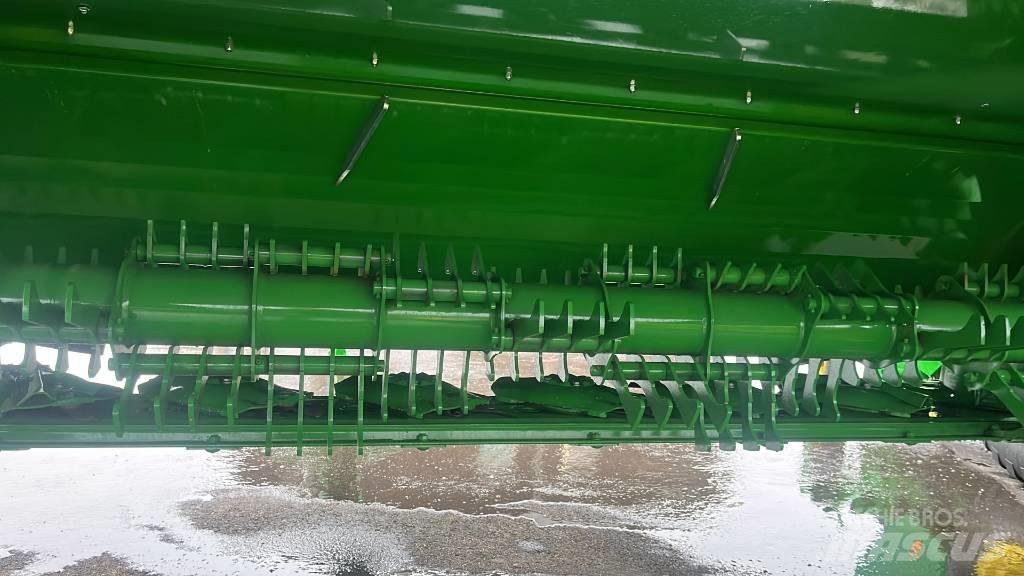 John Deere C350R Maaikneuzers