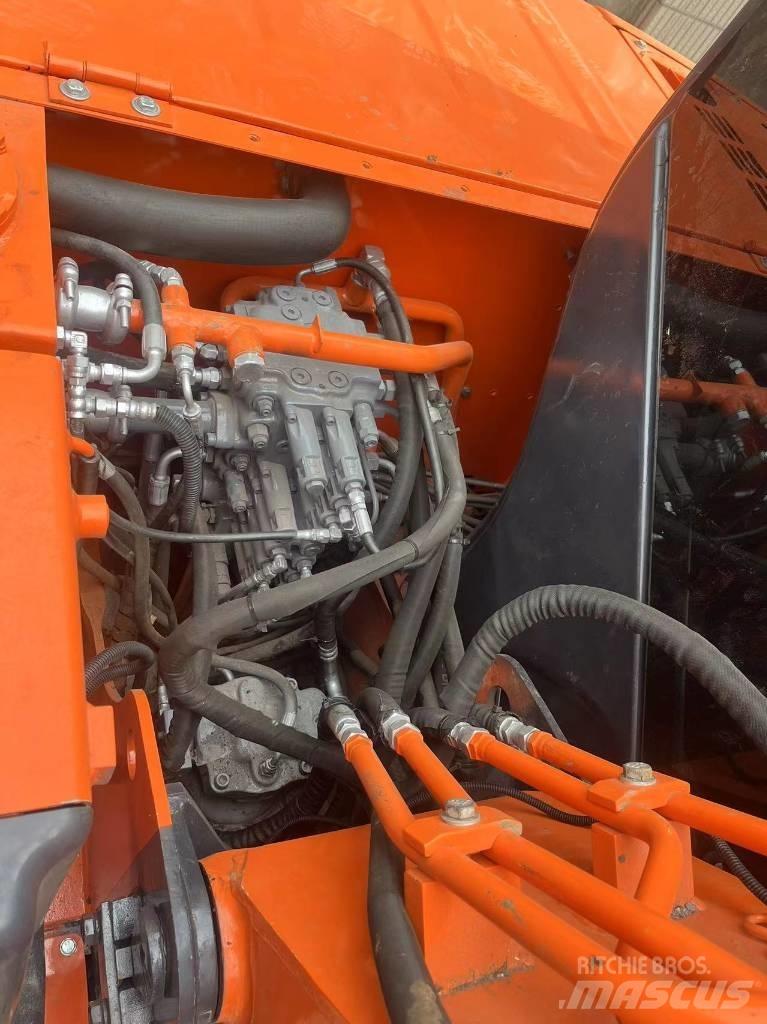 Hitachi ZX70 Rupsgraafmachines