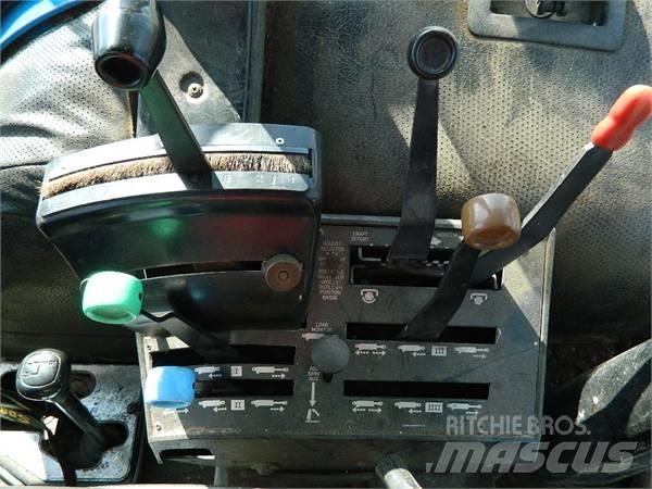 Ford 8210 Tractoren