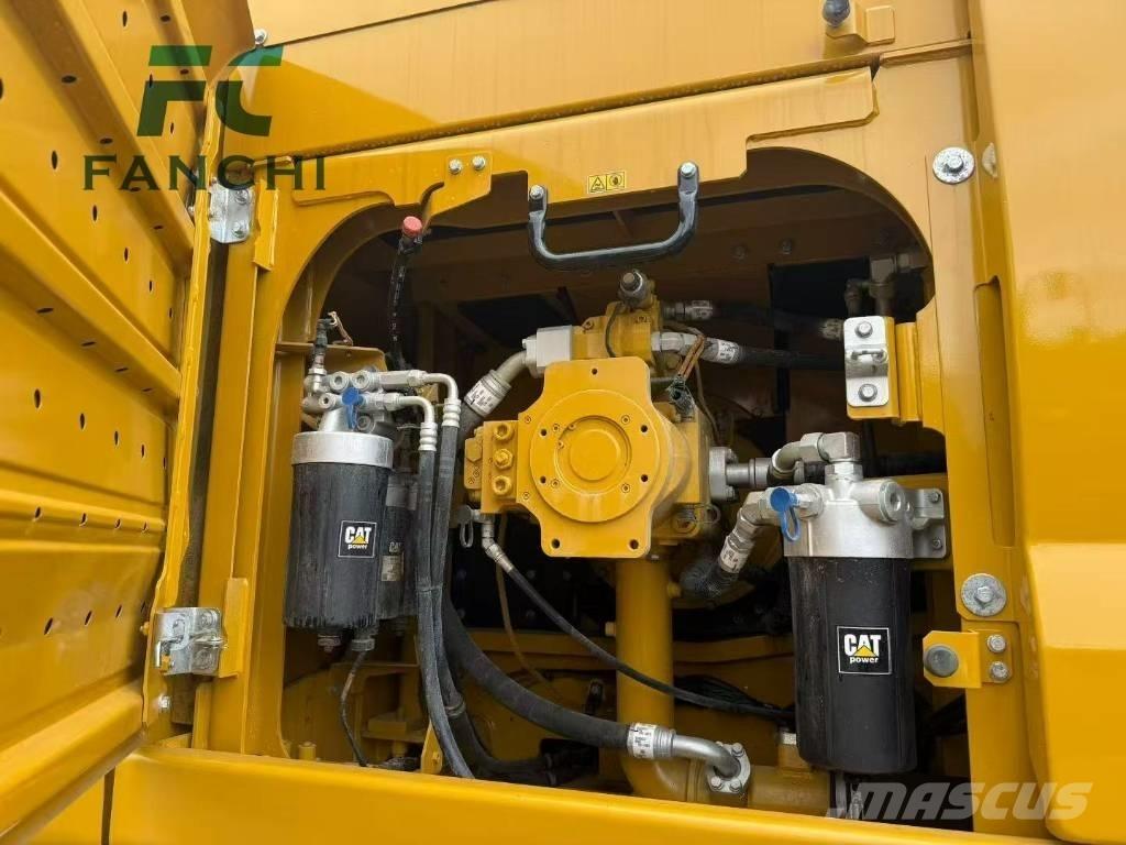 CAT 349 Rupsgraafmachines