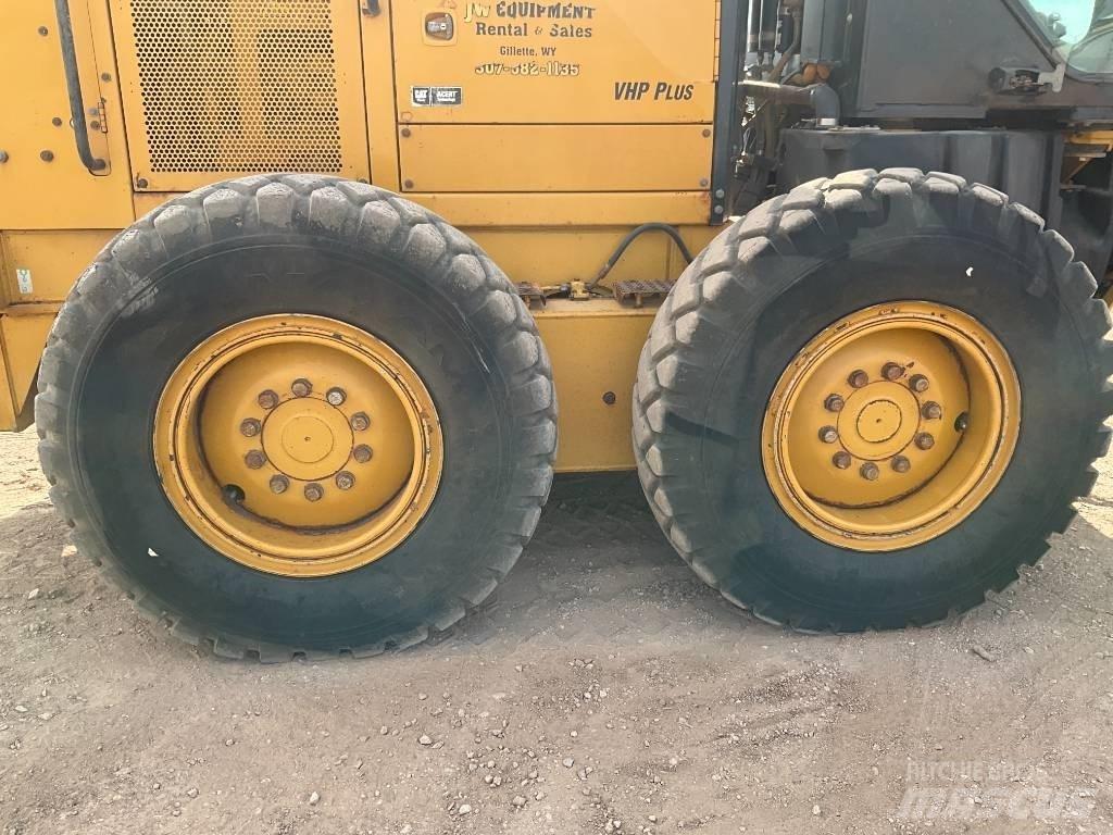 CAT 140 M AWD Graders