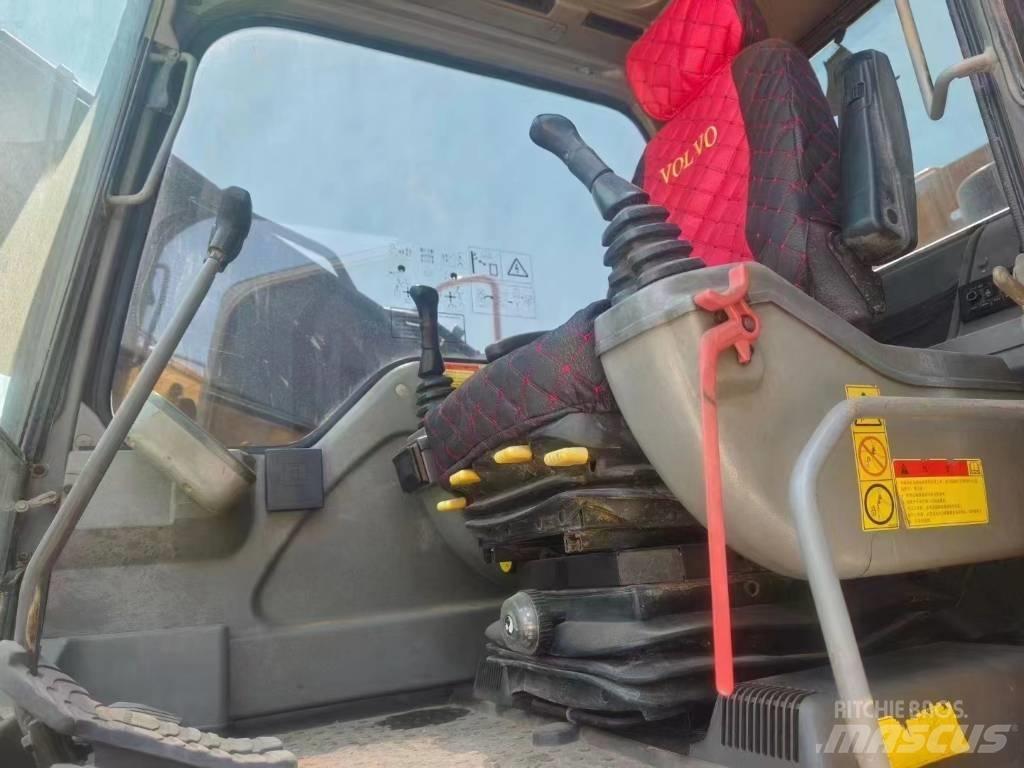 Volvo EC 210 Rupsgraafmachines