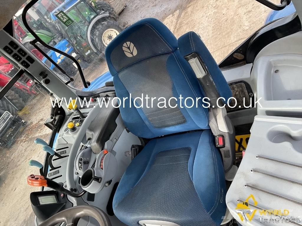 New Holland T 7.245 Tractoren
