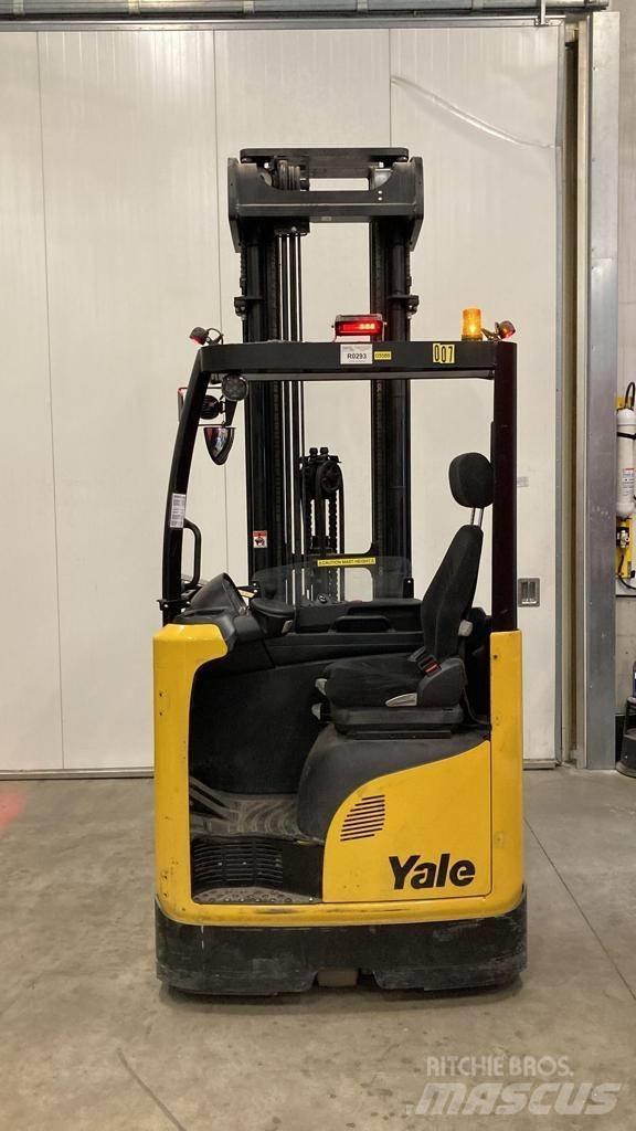 Yale MR20H Reachtruck voor hoog niveau