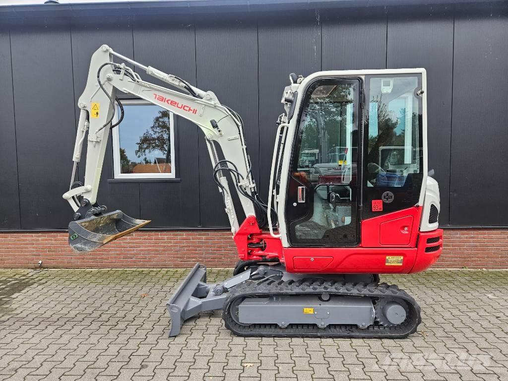 Takeuchi TB 230 Minigraafmachines < 7t