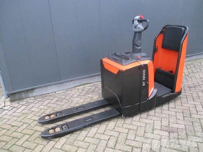 BT LPE 200 Meerij pallettruck met platform