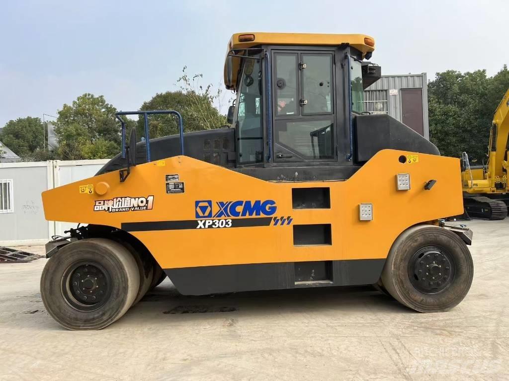 XCMG XP 303 Bestratingsmachines en hijsmaterialen
