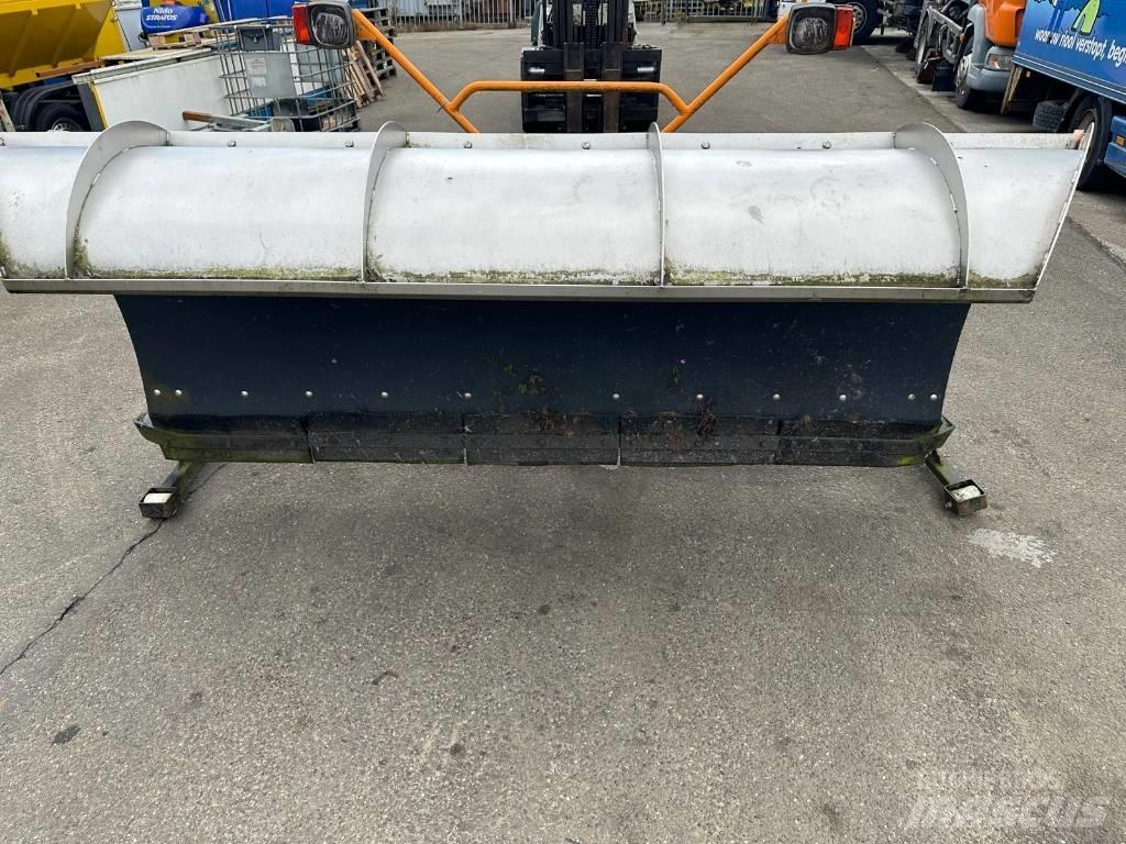 Jongerius JMK2750 Sneeuwschuivers en -ploegen